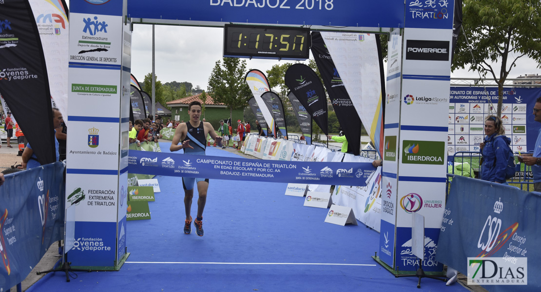 Imágenes de la 2ª jornada del Campeonato de España de Triatlón celebrado en Badajoz