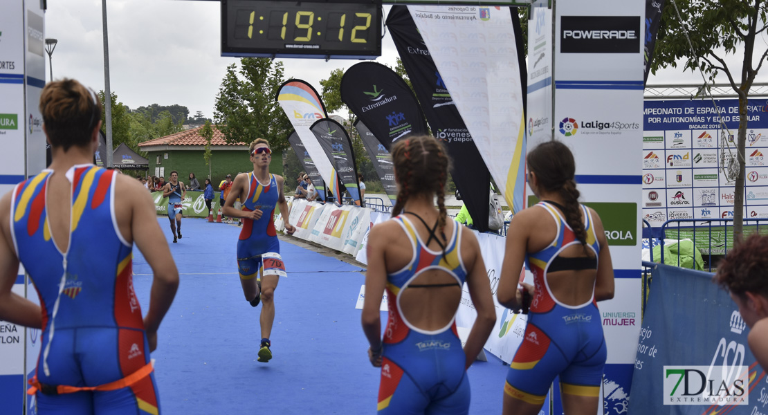 Imágenes de la 2ª jornada del Campeonato de España de Triatlón celebrado en Badajoz