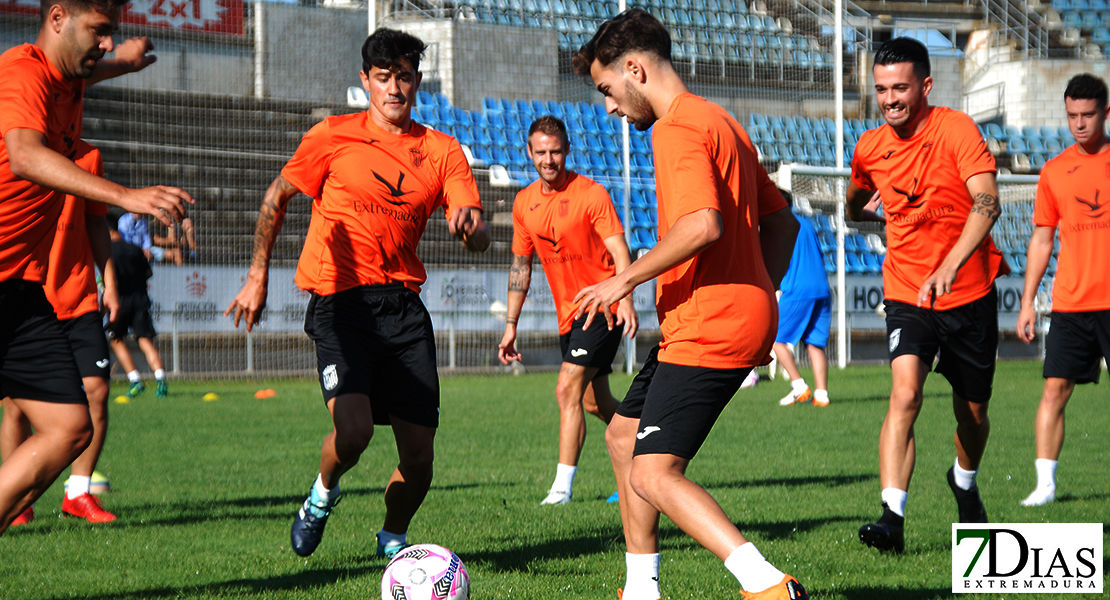 Imágenes del inicio de la pretemporada del CD. Badajoz