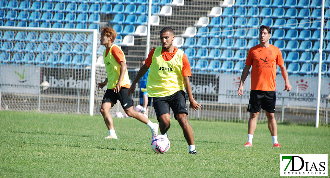 Imágenes del inicio de la pretemporada del CD. Badajoz