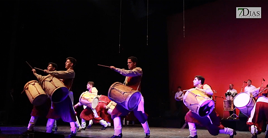 Primera sesión del Festival Folklórico en el López