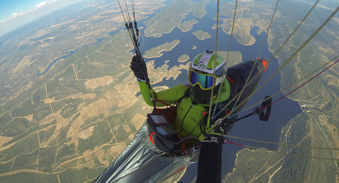 Se baten dos record de España en el Campeonato de Parapente de Zarza Capilla