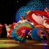 El folklore del mundo deja un espectáculo de ritmos, colores y danzas en el López de Ayala