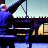 Mili Vizcaino ilumina la terraza del López con su poética voz en el Festival de Flamenco y Fado