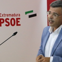 PSOE: “Que nadie espere alfombras rojas. Seguiremos reclamando un tren digno”