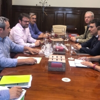 El Ministerio de Agricultura se compromete a estudiar los problemas de la cereza