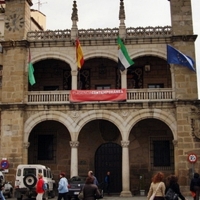 Detenido un policía local de Plasencia en una gran redada nacional