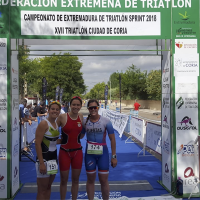Guillermo Cuchillo y Marta Reguero campeones de Extremadura de Triatlón Sprint