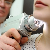 Cuatro equipos nuevos para la detección precoz del cáncer de piel en Extremadura
