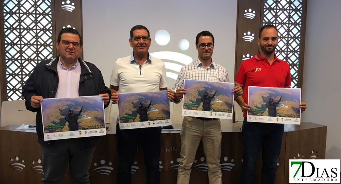 Varios campeones del mundo de parapente se citan en Zarza Capilla