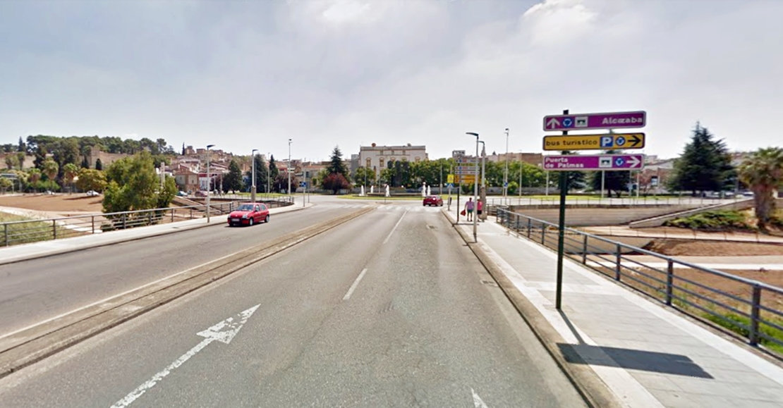 Un menor huye de la Policía conduciendo temerariamente por Badajoz
