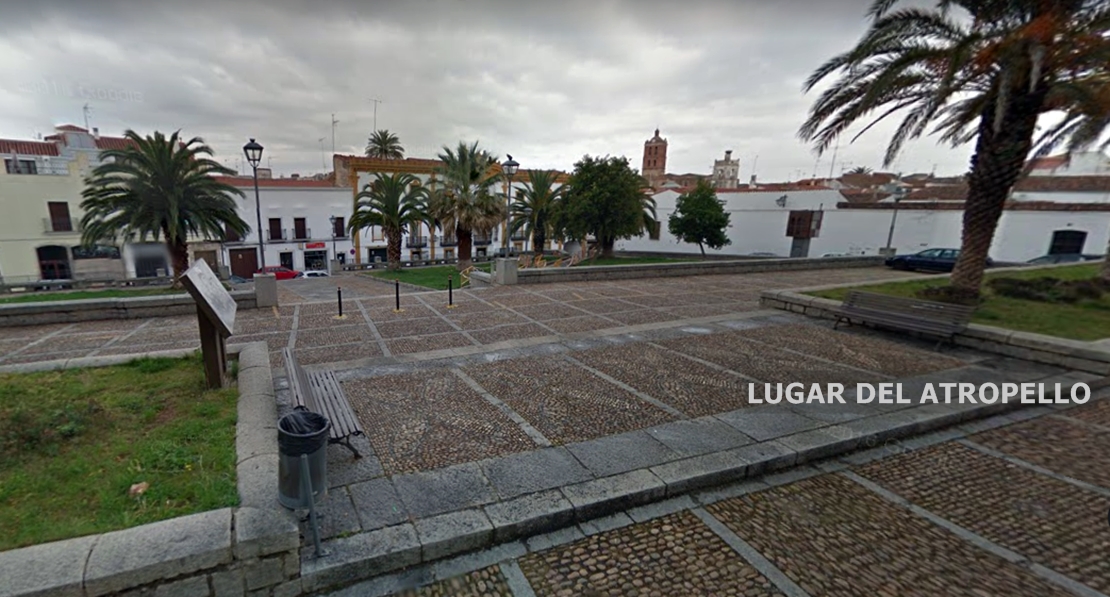 Sufre trauma craneal tras ser atropellado en una plaza de Zafra