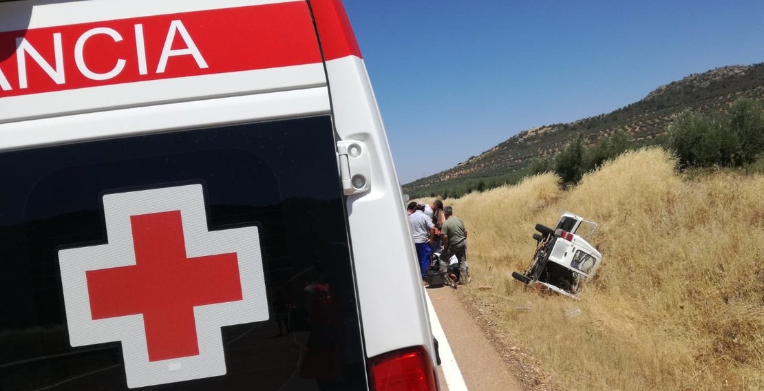 Tres heridos en una salida de vía cerca de Mérida