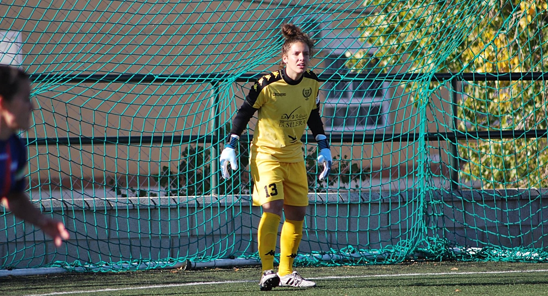 Beatriz Orellana: &quot;No quiero permanecer en un club que no apuesta por el fútbol femenino&quot;