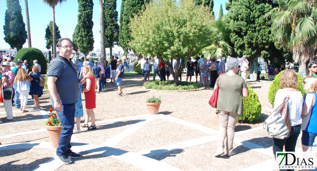 El PSOE homenajea a las víctimas del franquismo en el Cementerio Viejo