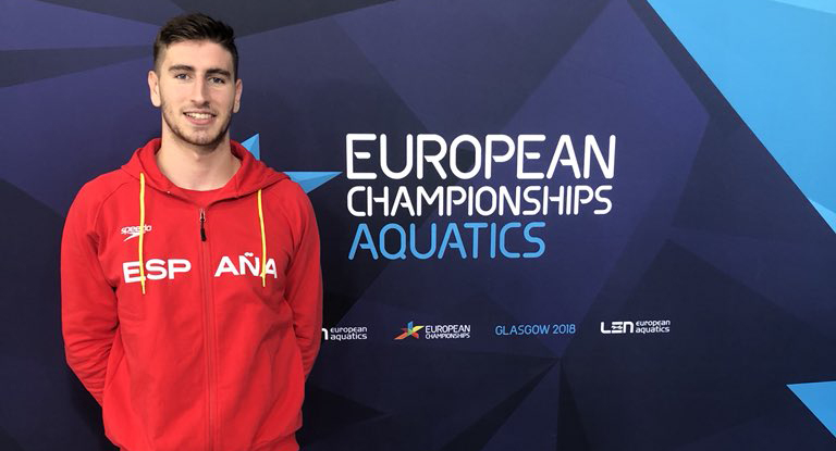 Los nadadores Cesar Castro y Miguel Durán se cuelan en la final del 4x200 del Europeo