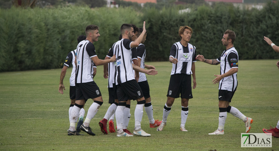 El CD. Badajoz sigue sumando minutos y goles en la pretemporada