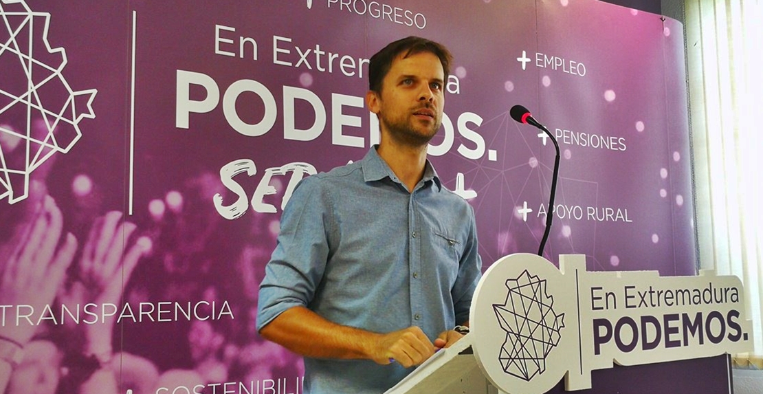 Podemos: &quot;Hay que ofrecer a los jóvenes opciones para frenar su marcha de Extremadura&quot;