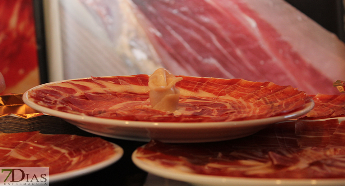 La XXIX Edición del Día del Jamón culminará con la degustación popular del producto ibérico