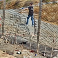 Más de 100 inmigrantes entran en Ceuta saltando el vallado fronterizo con Marruecos