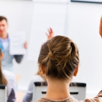 Pide considera una grave irresponsabilidad que los centros comiencen el curso sin las plantillas completas