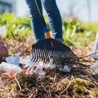 El 40% de los extremeños denunciaría a quien viera tirando basura en la naturaleza