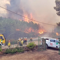 Imágenes en exclusiva del grave incendio forestal declarado en la Sierra de Jola