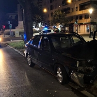 Cuatro jóvenes heridos en un accidente en la avenida de Colón (Badajoz)