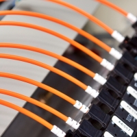 La fibra óptica llega a 60 municipios extremeños