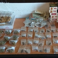 La Guardia Civil desmantela un punto de venta de drogas en una “multitienda”