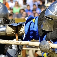 Espectáculo de lucha medieval en la alcazaba de Badajoz