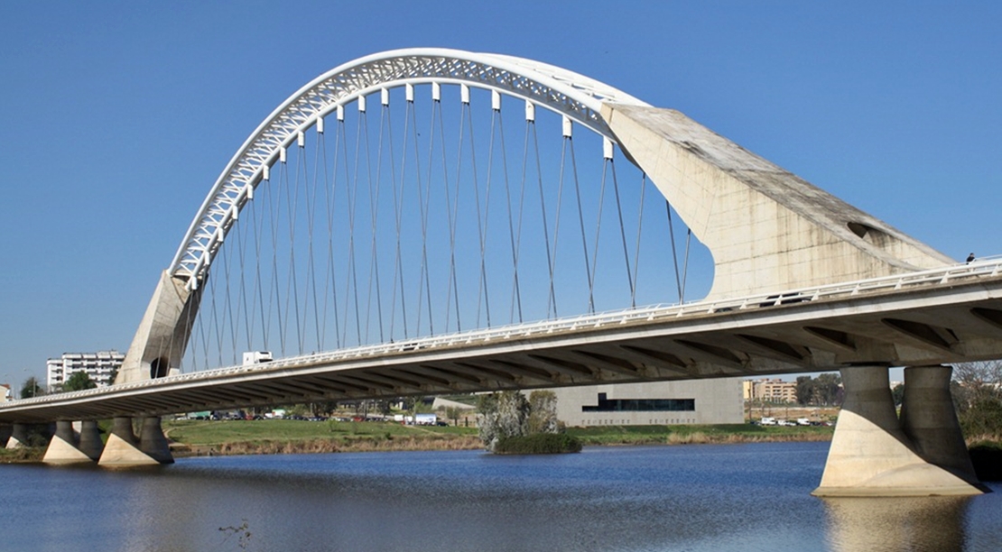 100.000 euros para mejoras en la conservación del Puente Lusitania en Mérida