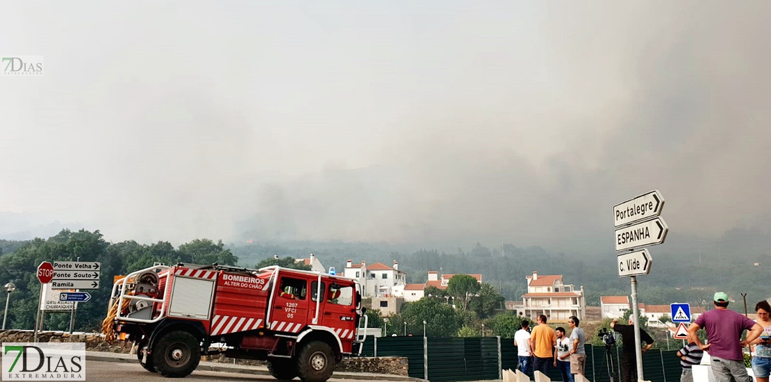 Activo un incendio en Marvão, cerca de la frontera española