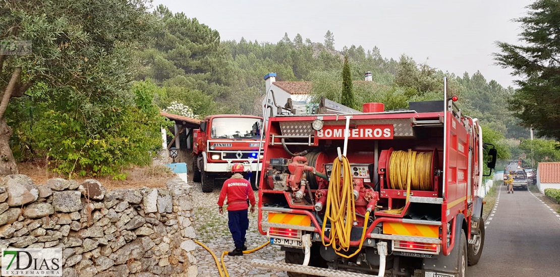 Activo un incendio en Marvão, cerca de la frontera española