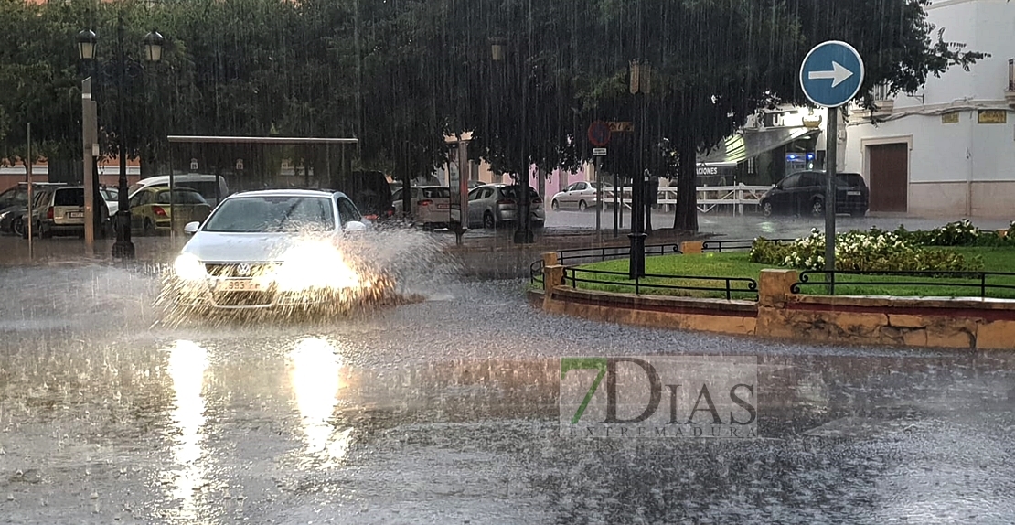 Tremenda tormenta la caída en Badajoz sobre las 8 de la tarde