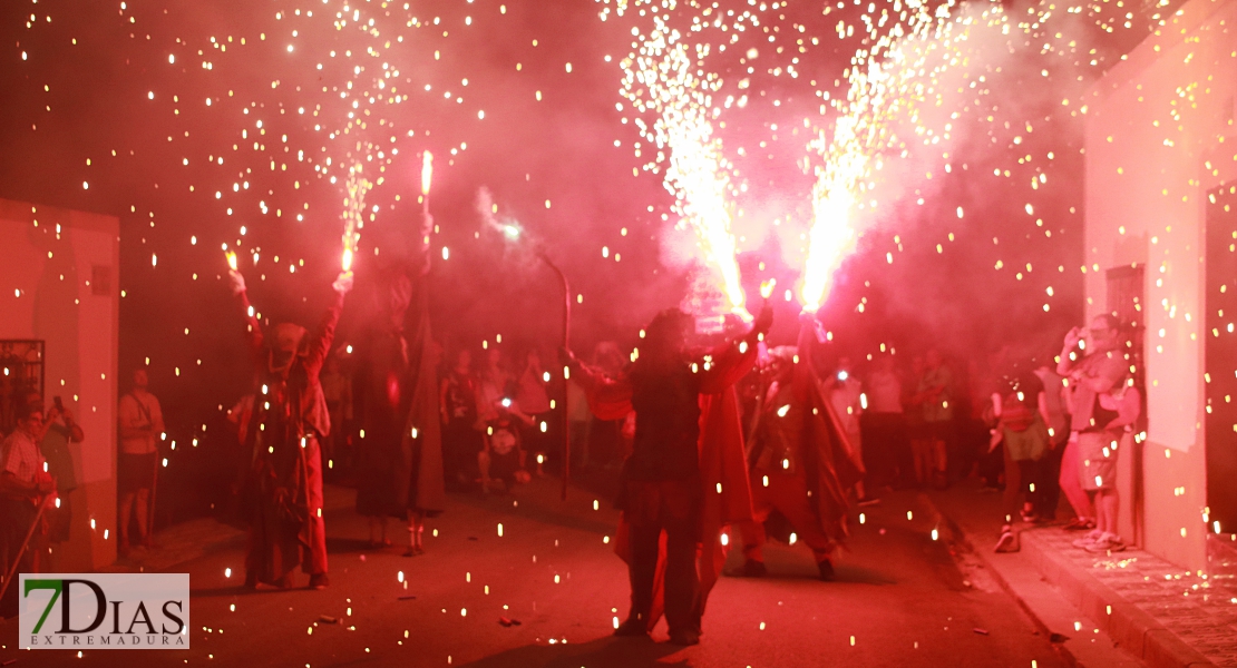 Impresionantes imágenes de la Zaragutia Mora en Alconchel (Badajoz)