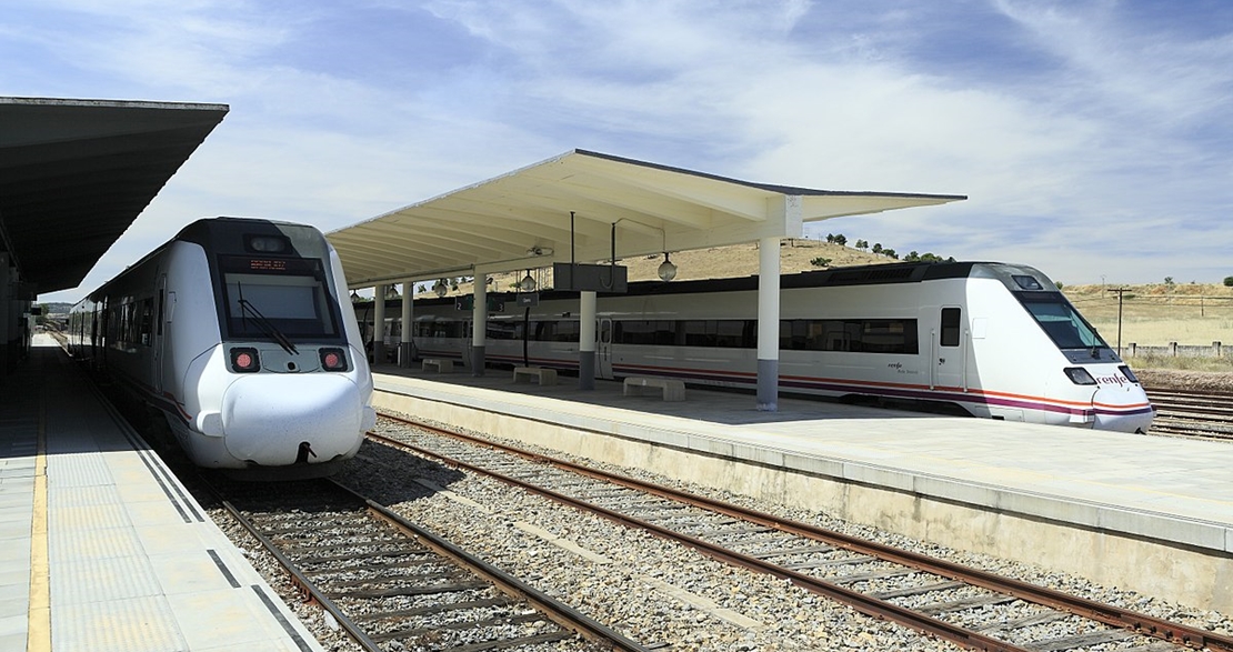 El tren Sevilla-Cáceres se queda en Mérida por falta de maquinista