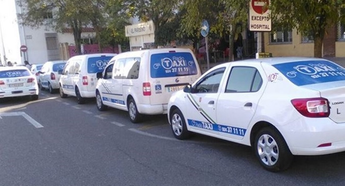 IU presenta alegaciones a la ordenanza de taxis de Mérida