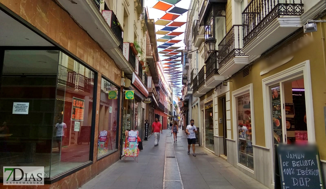 La Policía Local denuncia a una casa de apuestas en Valdepasillas y a un bar en el centro