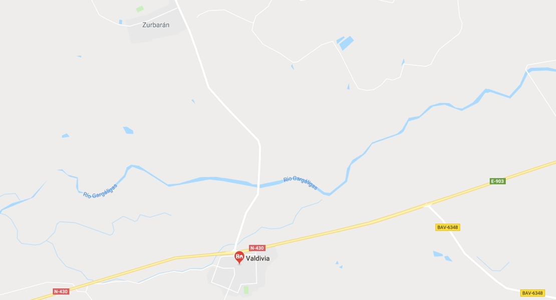 Corte en la carretera que comunica las poblaciones de Zurbarán y Valdivia