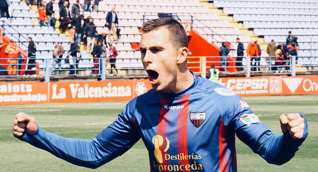 Borja García sufre una rotura de ligamentos en su pierna derecha