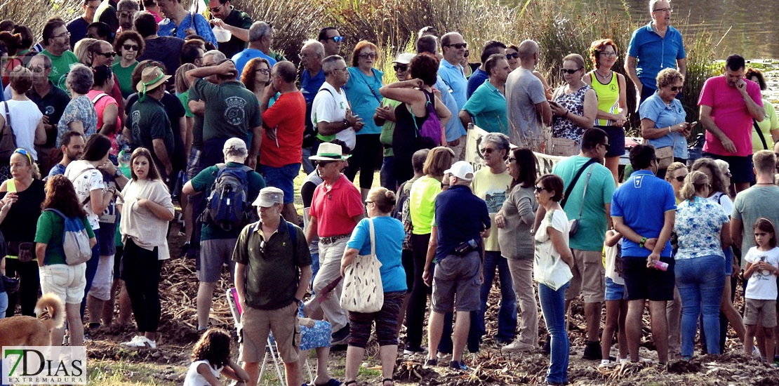 Colectivos, políticos y ciudadanos piden un río Guadiana sin camalote