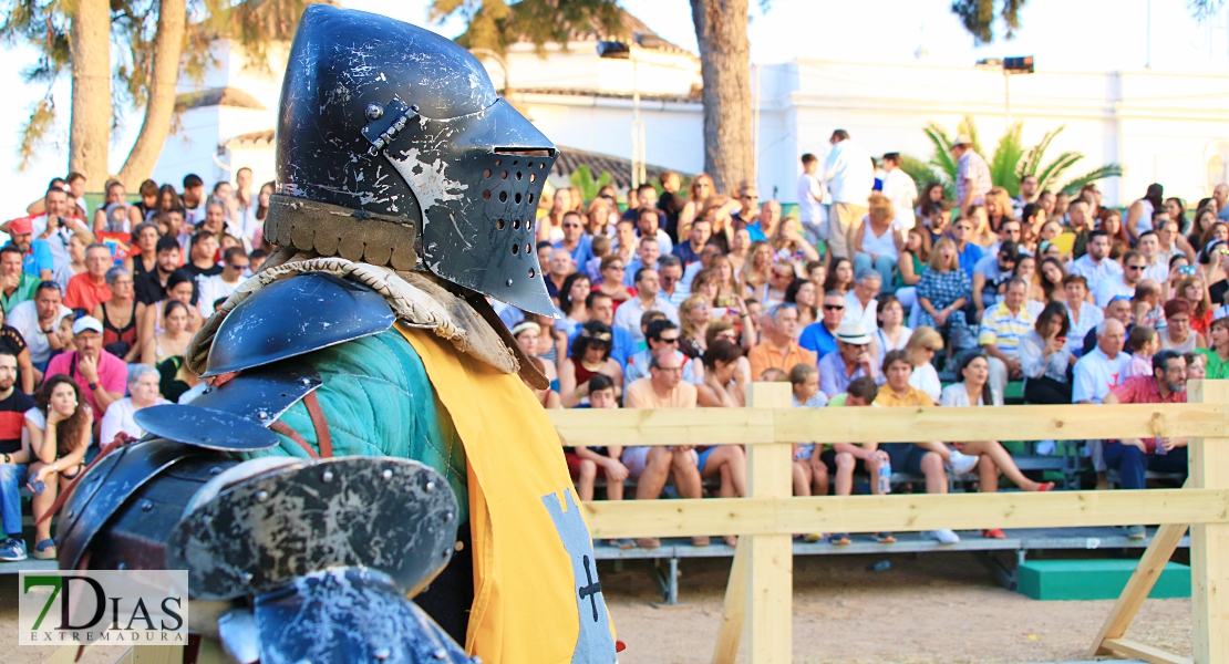 Imágenes del Festival Templario de Burguillos del Cerro (BA)