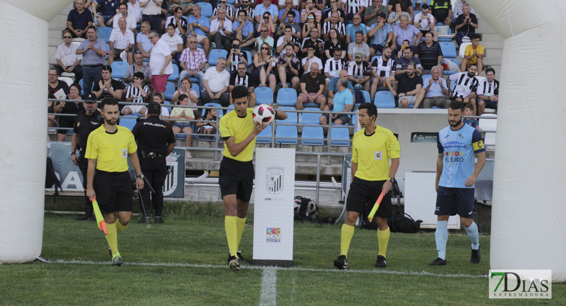 Imágenes del CD, Badajoz 2 - 2 El Ejido