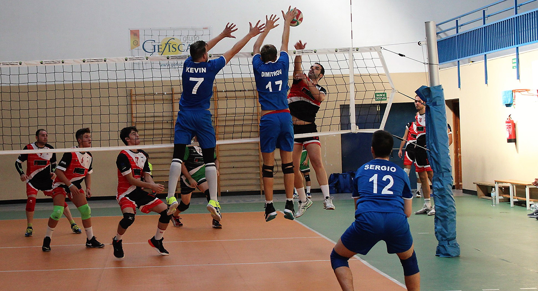 La AD Cáceres Voleibol continúa con buen pie en la pretemporada