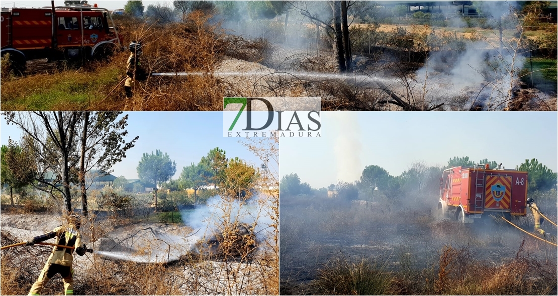 Los Bomberos actúan en dos incendios en Badajoz