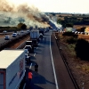 Grandes retenciones en la autovía A-5 por el incendio de un tráiler