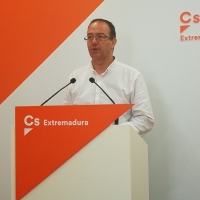 Cs: “El AVE no lo traerá ni Casado ni Sánchez, lo traerán los ciudadanos”