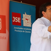 Vara: “Tenemos que renovar el PSOE para que vean que tenemos pasión”