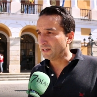 El socialista Ricardo Cabezas promete &quot;mimar&quot; los parques de Badajoz